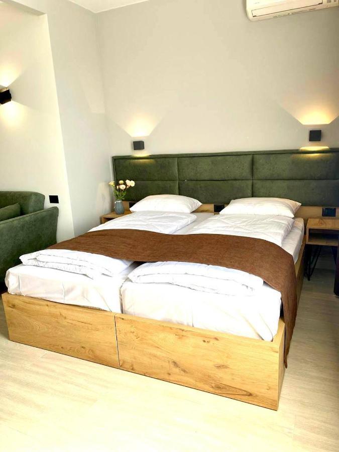Апарт-Отель Nine Rooms Jerevan Eksteriør billede